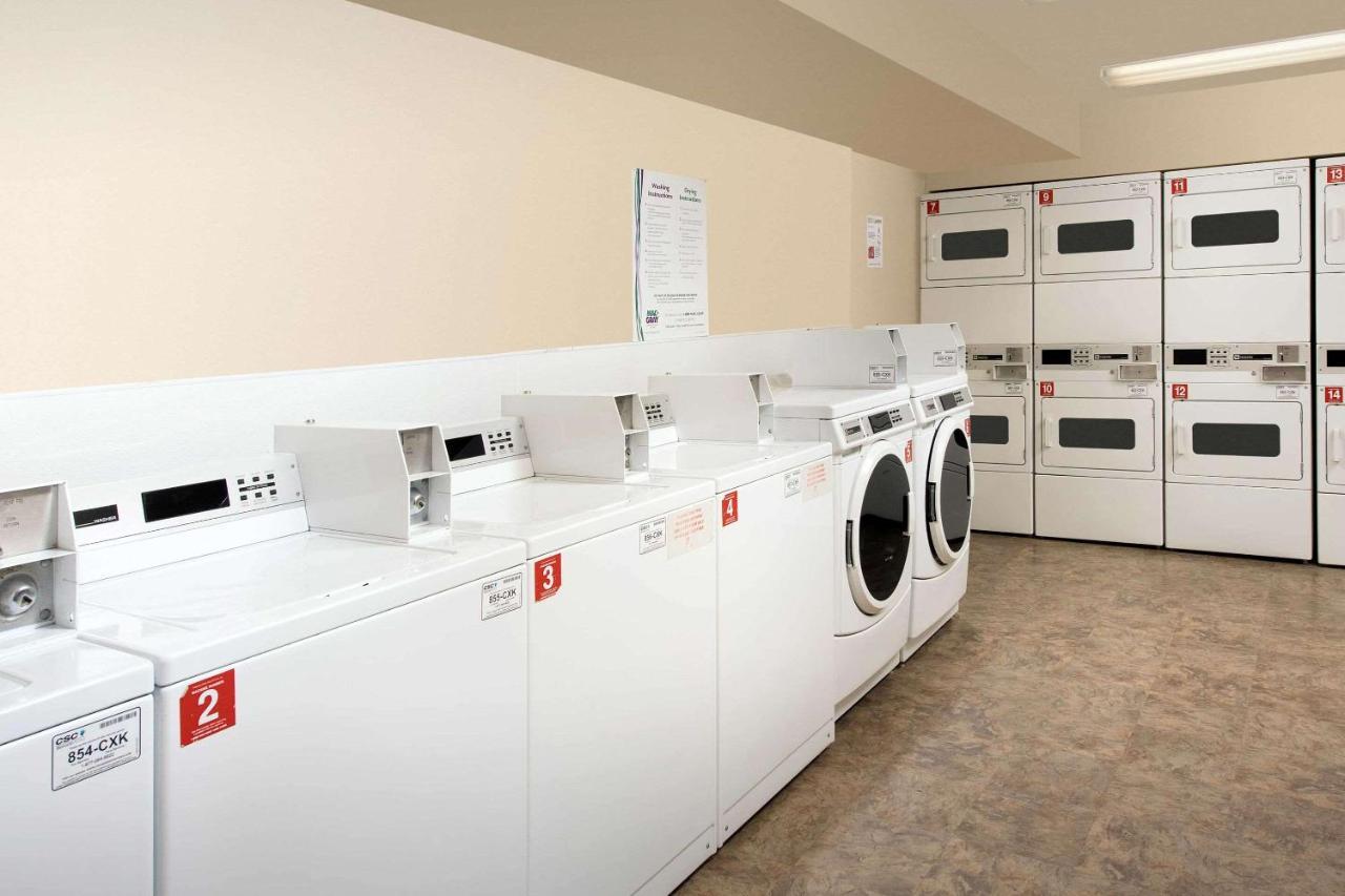 Woodspring Suites Odessa Exteriör bild